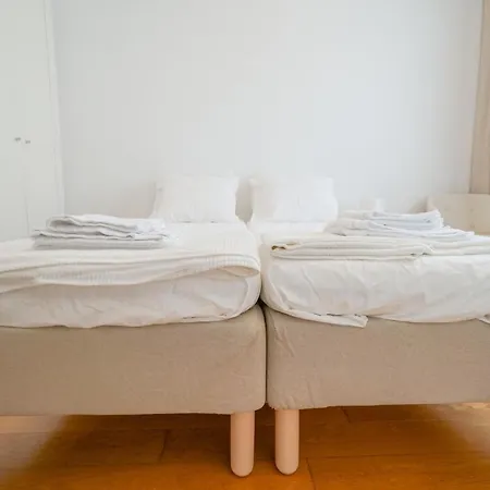 Places - Areeiro Apartamento Lisboa