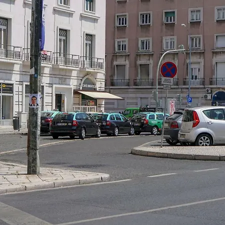 Places - Areeiro شقة *